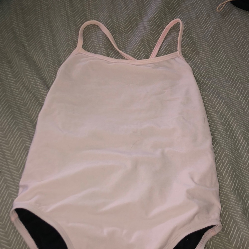 Jolyn fixedback Melbin onesie size 34